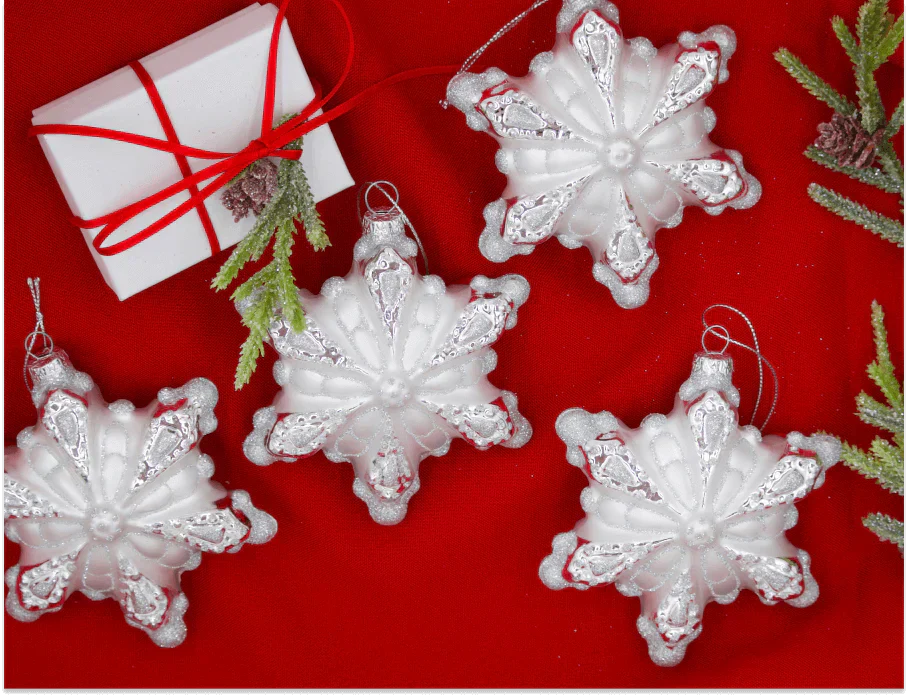 Enfeite de vidro em forma de floco de neve (pacote com 4)